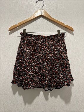 American Eagle Outfitters - Black Floral Mini Skirt with Coral/Pink Flowers